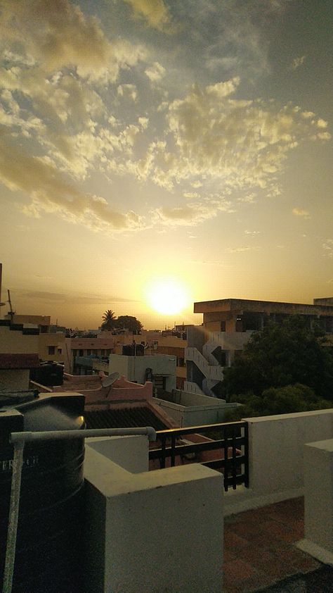 Sunset india Sunrise Snapchat Story, Morning Snapchat Stories India, Sun Set Sky, Sunset Snap, Nature Snap, Sky Photoshop, Fake Home, Room Snapchat Stories, Room Snapchat