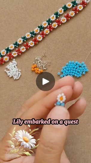 How To Make A Daisy Flower Braclete From Beads, Tutorial For Daisy Chain Bracelet, Bead Daisy Chain Tutorial, Daisy Chain Bracelet Bead, Seed Bead Bracelets Flower Daisy Chain Tutorial, Flower Step By Step, Daisy Jewelry, Daisy Bracelet, Beaded Bracelets Tutorial