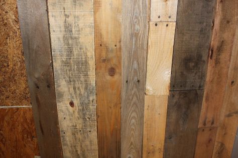 Remodelaholic | Rustic Pallet Wood Ceiling Tutorial Pallet Wood Ceiling, Ceiling Diy, Pallet Ceiling, Sycamore Tree, Rustic Ceiling, Diy Rustic Decor, Diy Ceiling, Wood Ceiling, Ceiling Ideas