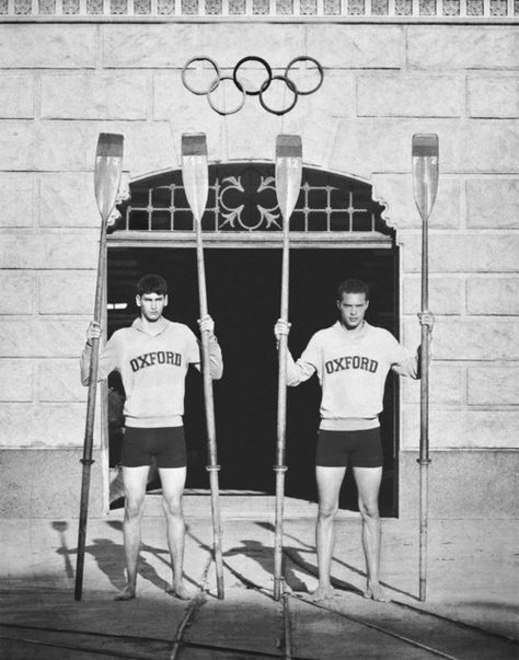 . Oxford Rowing, Aristocrat Aesthetic, Rowing Photography, Men's Rowing, Rowing Crew, Frat Guys, Row Row Your Boat, Preppy Men, Ivy League Style