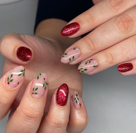 Red And Green Nails, Press On Nail Kit, Christmas Press On Nails, Red Christmas Nails, Christmas Nails Easy, Christmas Gel Nails, Nails Red, Festive Look, Nail Swag