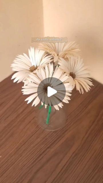 Handmade Paper Flower, Rose Paper Craft, Homemade Room Decor, Flower Making Crafts, Halloween Diy Paper, Indoor Crafts, Nature Paper, Halloween Paper Crafts, How To Make Paper Flowers