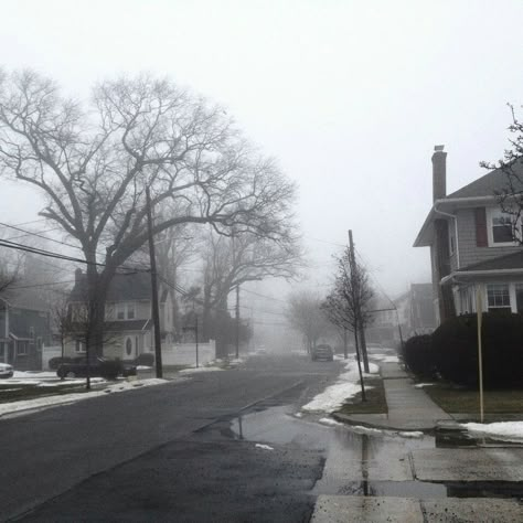 Suburban Gothic, Midwest Gothic, Suburban Neighborhood, American Advertising, Midwest Emo, Small Town America, Gothic Aesthetic, Liminal Spaces, Silent Hill