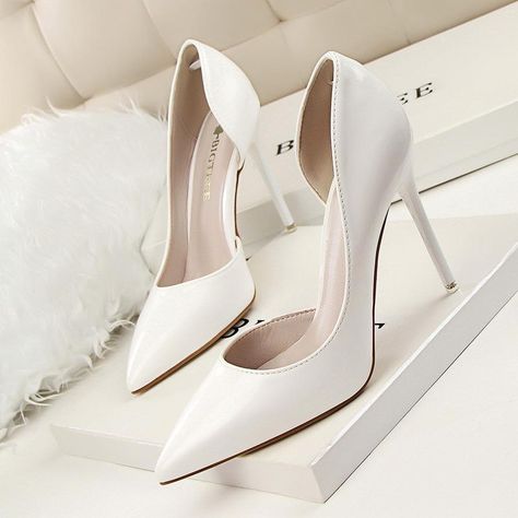 Pointed High Heels, Extreme High Heels, Office Shoes Women, Genuine Leather Sandals, Super High Heels, Point Shoes, Womens Shoes High Heels, Pointed Toe Shoes, Stiletto Pumps