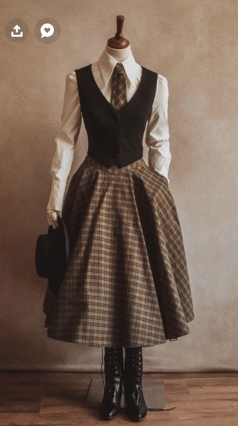 Dark Academia Fancy Dress, Victorian Detective Outfit, Victorian Academia Outfits, Art Clothing References, Dark Academia Fantasy Outfit, Colourful Academia Outfit, School Librarian Outfit, Victorian School Uniform, Dark Academia Party Outfit