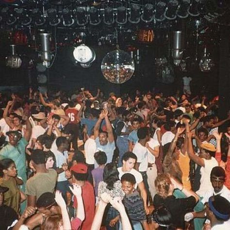 Hardy Music, House Music Party, Wide Background, Larry Levan, Paradise Garage, Old School House, Music Culture, Disco Music, People Dancing