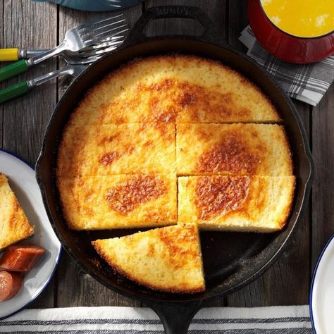 Oven-Fried Cornbread Fried Cornbread, Corn Bread Bake, Frugal Cooking, Cornbread Recipes, Southern Cornbread, Fried Corn, Herb Bread, Iron Skillet Recipes, Oven Fried