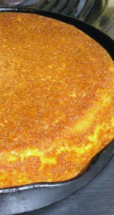 Classic Cornbread, Southern Cornbread Recipe, Black Pan, Best Cornbread Recipe, Cornbread Recipe Sweet, Buttermilk Cornbread, Southern Cornbread, Homemade Cornbread, Cornbread Recipe