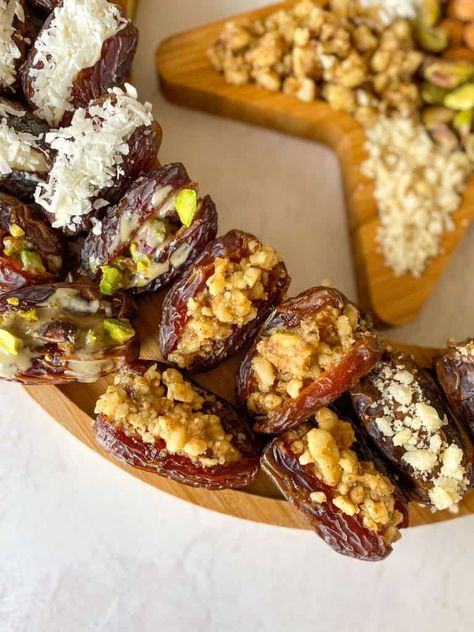 Moroccan Stuffed Dates, Ramadan Dates Platter, Stuffed Dates Dessert, Almond Stuffed Dates, Diwali Desserts, Dates Stuffed, Ramadan Dates, Raw Pistachios, Stuffed Dates