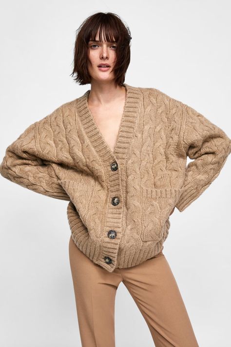 Zara Woven Oversize Cardigan Kawaii Clothes Goth, Knitwear Inspiration, Winter Knitwear, Zara Cardigan, Oversized Knit Cardigan, Cardigan Beige, Chunky Cardigan, Knitwear Fashion, Beige Cardigan