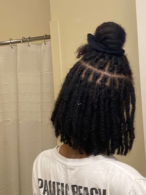 Beautiful Dreadlocks, Short Locs Hairstyles, Dreadlock Style, Braids Hairstyles Pictures, Girls Natural Hairstyles, Protective Hairstyles Braids, Mens Braids Hairstyles, Dreadlock Hairstyles, Locs Hairstyles