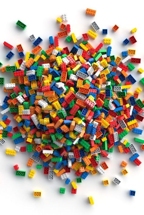 If have kids who have a large lego collection then you'll know how painful it is when you step on it, or how messy it can get. Teach your kids how to organize their lego by type or by color with these storage solutions. #lego #storage #organize Lego Organization Storage Solutions, Lego Organizer, Lego Storage Solutions, Lego Organization, Ocd Organization, Lego Head, Lego Collection, Lego Games, Organizer Ideas