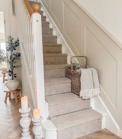 Farrow and Ball Shaded White 201 stairs Cottage Hallway, Stairs And Hallway Ideas, Stairs Colours, White Flooring, Stair Basket, House Renovation Design, Stair Paneling, Entrance Hall Decor, White Hallway