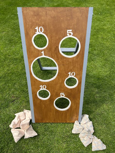 Diy Backyard Games For Adults, Kids Activities Outdoor, Carnival Party Games, Outdoor Wedding Games, Lawn Games Wedding, Family Games Outdoor, Diy Cornhole Boards, Big Games, Corn Hole Diy