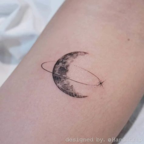 Fine Line Moon Tattoo Ideas, Realistic Saturn Tattoo, Venus Moon Tattoo, Real Moon Tattoo, Waxing Crescent Moon Tattoo Design, Moon Tattoo Detailed, Moon Lover Tattoo, Creative Moon Tattoo, Realism Moon Tattoo