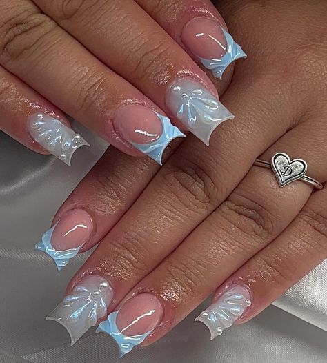 Too pretty 😚✨ Short Square Gel X Nail Designs, Fun Short Acrylic Nails, Acrylic Nails Blue Short, Vacation Nail Inspo 2024, Nail Designs Birthday, Short Baddie Nails, Nails Inspo Baddie, Aesthetic Blue Nails, Blue Short Nails