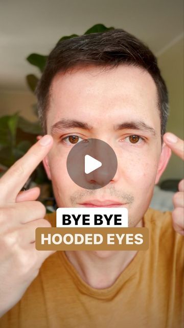 Lift Eyes Naturally, How To Lift Eyelids Naturally, Hooded Eye Lift Massage, Massage For Hooded Eyes, Puffy Eyelids How To Get Rid Of, Eye Lift Before And After, Gua Sha For Hooded Eyes, Hooded Eye Exercise, Hooded Eyes Exercise