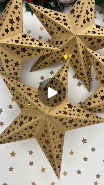 3d Paper Lantern, 3d Paper Stars Tutorial, Diy Paper Star Lantern, Star Making With Paper, Paper Star Lights, 3d Paper Star, Diy Christmas Star, Paper Star Lanterns, Christmas Balloon Decorations