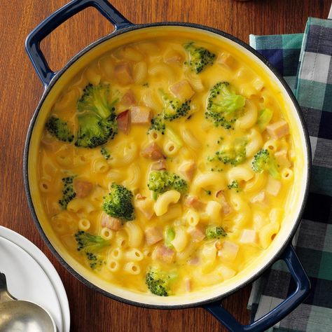 Holiday Soup Recipes, Mac And Cheese Soup, Mac N Cheese Soup, Holiday Soups, Ham And Beans, Celery Soup, Savory Soups, Cheese Soup, Creamy Soup