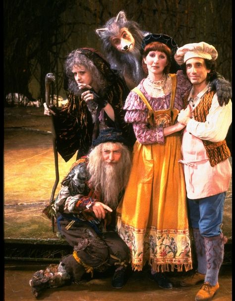 From left, Bernadette Peters, Tom Aldredge, Robert Westenberg, Joanna Gleason and Chip Zien in the original Broadway production of ‘Into the Woods.’ Into The Woods Witch, Into The Woods Musical, Into The Woods Movie, Broadway Costumes, Bernadette Peters, Musical Theatre Broadway, Theatre Geek, The Martin, Musical Plays