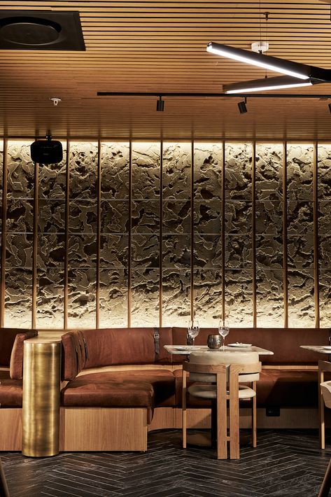 Solo restaurant & Nest bar :: Behance Timber Wall Cladding, Bar Wall Design, Restaurant Interior Design Ideas, Start A Restaurant, Chinese Restaurant Design, Rock And Roll Aesthetic, Asian Fusion Restaurant, Japanese Restaurant Design, Japanese Bar