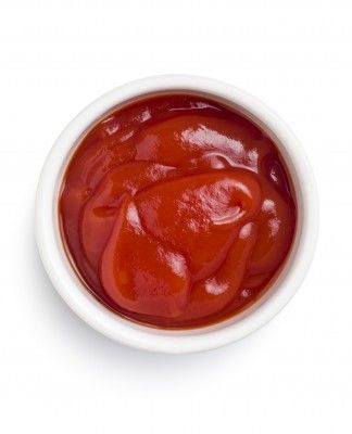 homemade, healthy ketchup Organic Ketchup, Ketchup Recipe, Homemade Condiments, Idee Pasto Sano, Homemade Sauce, Eating Recipes, Healthy Homemade, Fermenting, Sriracha