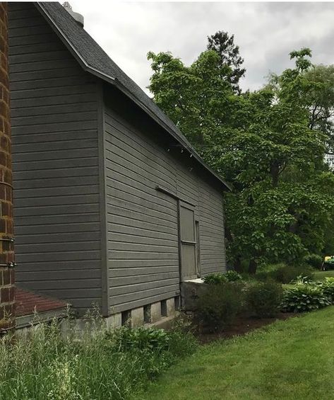 Benjamin Moore Randolph Gray- the perfect dark green. Dark Green House Exterior, Barndo Exterior, Green Home Exterior, Exterior House Paint Colors, Green House Color, Barn Makeover, Grey Building, Barn Colors, Green Exterior Paints