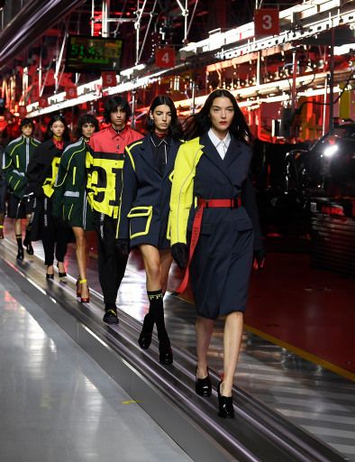 Ferrari’s First Fashion Show [PHOTOS] – WWD Ferrari Fashion Show, Ferrari Fashion, Parties Themes, Fashion Show 2016, Fashion College, Led Screen, Gucci Fashion, Show Photos, College Fashion