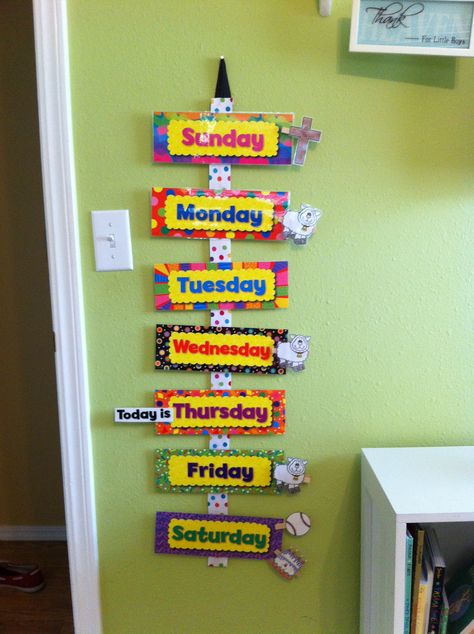 Toddler Weekly Calendar. Glued ribbon on a yard stick, used Velcro to attach the days of the week. Printed out clip art of activities of the week, ie school, church, t-ball, birthdays, holidays, etc. Glued them to clothes pins that can be interchanged. Also included a "Today is" clip that my son can move everyday. Great way to teach the days of the week, and no more 100 questions about when his t-ball game is, I tell him to look at his calendar!! Classroom Cleaners, Toddler Calendar, Aktiviti Prasekolah, Aktiviti Kanak-kanak, Preschool Classroom Decor, T Ball, Toddler Classroom, 100 Questions, Teaching Toddlers