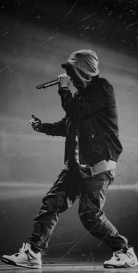 Eminem Wallpaper Explore more American, Eminem, Marshall Bruce Mathers, Music Artists, Professionally wallpaper. https://www.whatspaper.com/eminem-wallpaper-9/ Wallpaper Eminem, Eminem, Walking, Black And White, White, Black