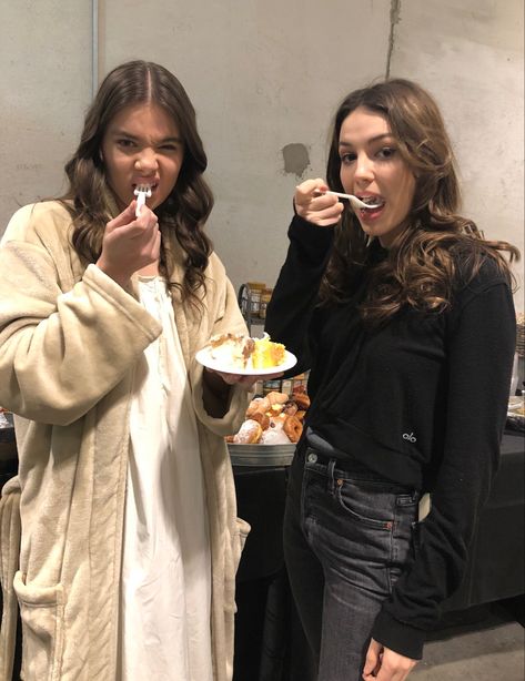 Hailee Steinfeld And Ella Hunt, Ella Hunt, I Miss You Guys, Miss You Guys, Kate Bishop, Me As A Girlfriend, Emily Dickinson, Hailee Steinfeld, Favorite Person