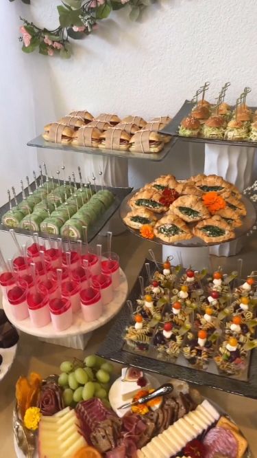 How delicious is that pastry food! ������������������������������������ Party food ideas credits to: @evets_events #EasterBrunchBonanza Party Display Table Food Stations, Display Sandwiches Party Ideas, Dinner Table Set Up With Food, Serving Food Ideas Parties, Finger Foods Set Up, Spring Wedding Catering Ideas, Party Food Setup Display At Home, 3 Tier Food Display Ideas, Brunch Party At Home Ideas