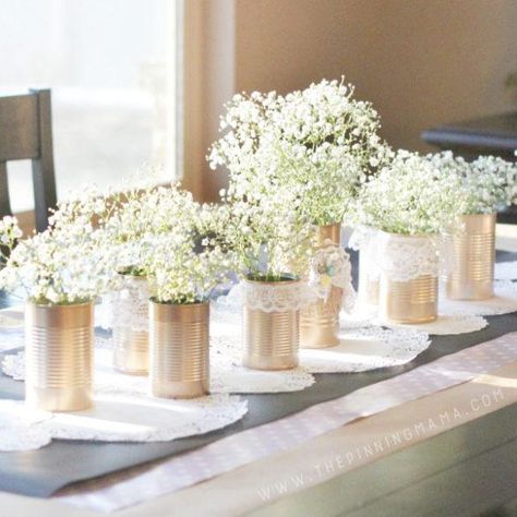 Easy Centerpiece Ideas for a Dinner Party on Love the Day Tin Can Centerpieces, Ideas Casamiento, Lace Centerpieces, Recycled Wedding, Expensive Flowers, Deco Champetre, Wedding Motifs, Flower Blooming, Diy Gold