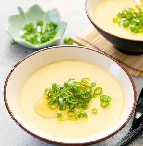 Instant Pot Chinese Steamed Eggs. A savory egg custard that comes out extremely silky and smooth when cooked in the Instant Pot. Steam Egg Recipe, Instant Pot Steam, Ways To Cook Eggs, Steamed Eggs, Clam Recipes, Egg Recipe, Eggs Recipe, Honey Garlic Chicken, Egg Dish