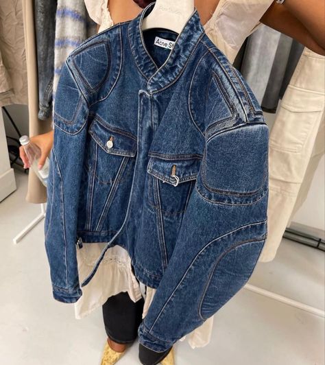 Mode Aesthetic, Jean Jacket Design, Denim Biker Jacket, Biker Denim, Concept Clothing, Fashion Y2k, Mens Fashion Jeans, Aesthetic Vibes, Denim Details