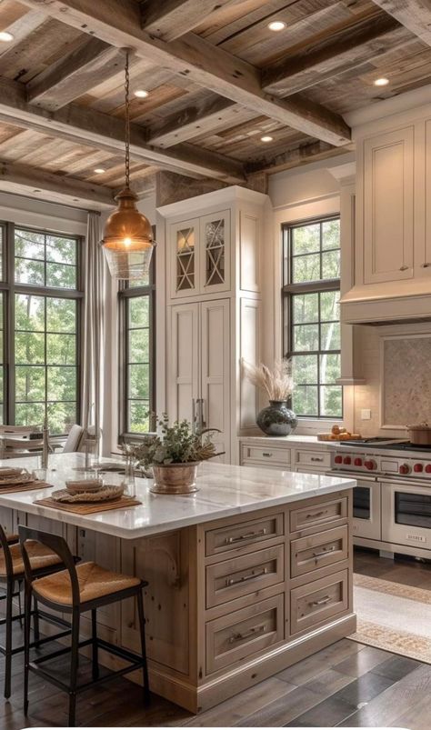 Natural White Oak Floors Kitchen, Light Wooden Cabinets, Modern Cottage Kitchen Ideas, Wood Kitchen Island Ideas, Organic Farmhouse Style, Ranch Style Interior Design, Interior Design Farmhouse, French Country Kitchen Ideas, French Country Interior