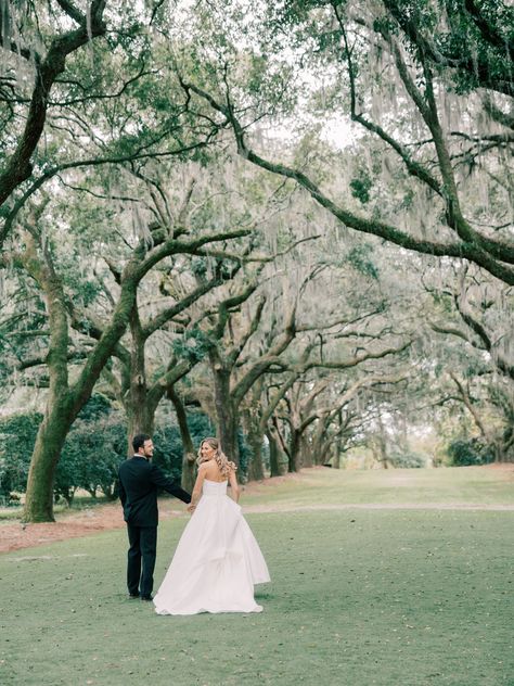 Why you should get married at the Legare Waring House? It is a timeless tale of elegance and enchantment. Every photograph captured the love. Historic House Wedding, The Gadsden House Wedding, Virginia House Wedding, Tarrytown House Estate Wedding, Legare Waring House Wedding, Sarah Wood, Private Estate Wedding, Beautiful Suit, Luxury Wedding Photography