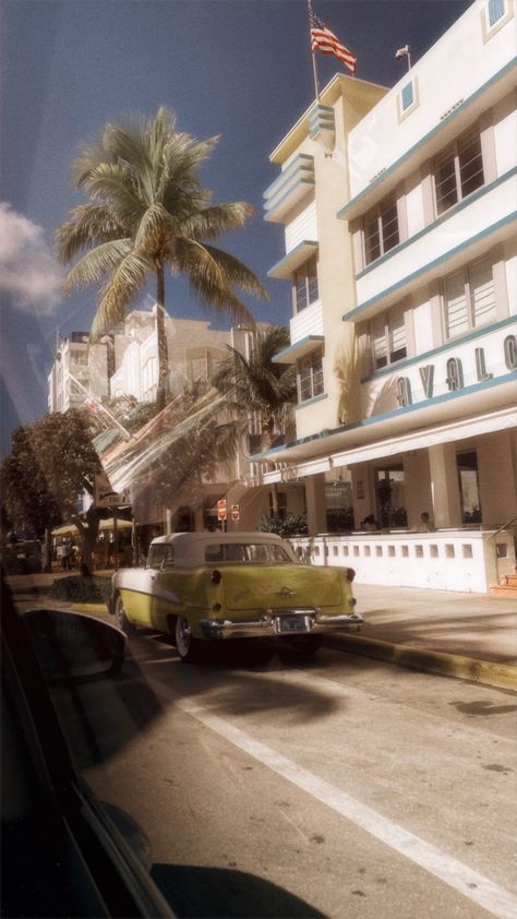 #summer #summerphotoideas #miami #prequel #prequelapp Miami Film Photography, Miami 2000s Aesthetic, Old Money Miami, Old Miami Aesthetic, Vintage Miami Aesthetic, Miami 80s Aesthetic, 80s Miami Aesthetic, Miami 90s, Miami 1980s