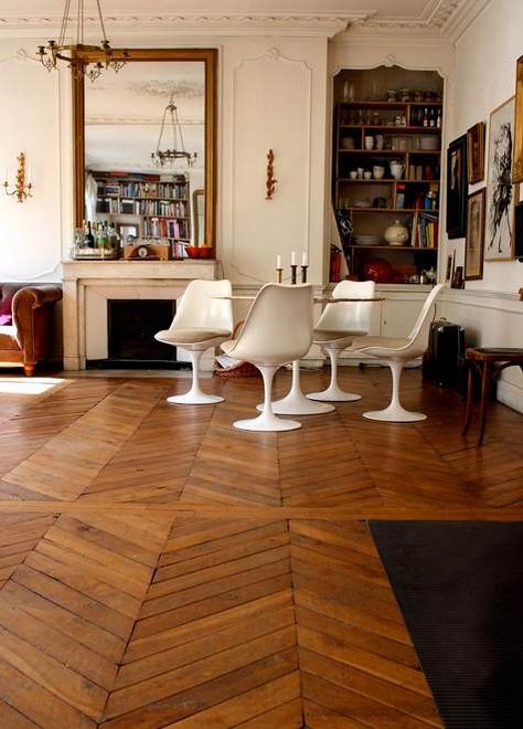 10 gorgeous wood floor designs on iheartnaptime.com Wood Floor Design, Homes In France, Herringbone Wood Floor, Herringbone Floor, Mirror On The Wall, Eero Saarinen, Parquet Flooring, Design Sponge, Hard Wood