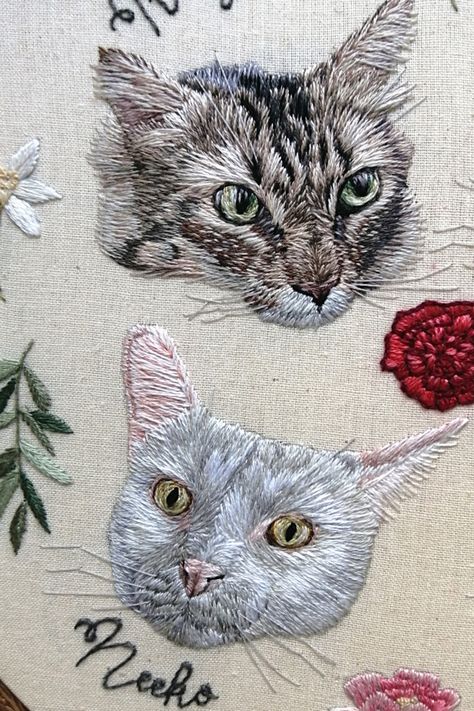 Create a custom embroidered cat portrait to inmortalize him/her and being always with him/her. CAT PORTRAIT DETAILS * Size: to choose between 4 inches (10cm), 5 inches (13cm) and 6 inches (15cm) approximately in diameter of the frame/hoop. * Hoop effect: to choose between natural wood or varnished wood * Embroidery material: cotton fabric, cotton threads from DMC and Anchor Crafts * Technique: hand embroidery, known as theard painting or needle painting. Anchor Crafts, Pet Portrait Art, Wood Embroidery, Needle Painting, Portrait Embroidery, Embroidered Cat, Custom Pet Art, Embroidery Materials, Thread Painting