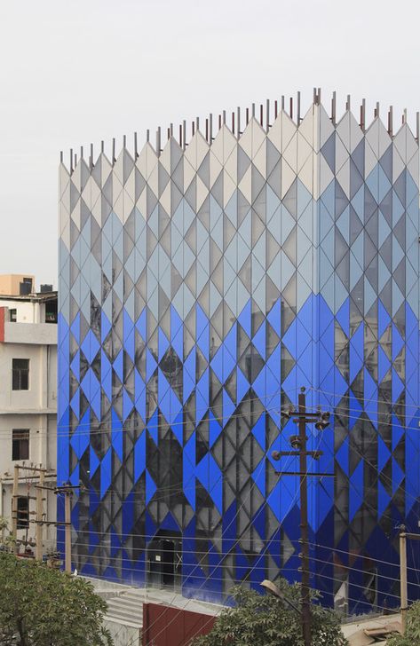 Tri-Tessellate,Courtesy of AKDA Mall Facade, Arch Building, Hotel Facade, Cladding Design, Metal Facade, Colour Architecture, House Cladding, Saint Gobain, Facade Architecture Design