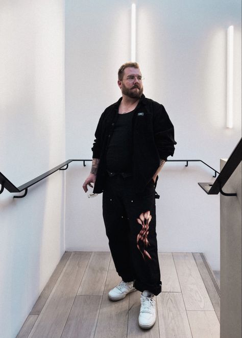 My custom bleached pants worn to the COS spring preview. Big guy fit Plus Size Goth Men, Dad Bod Outfits, Men Plus Size Outfits, Chubby Alternative Fashion, Big Guy Outfits, Alternative Fashion Men, Mens Alternative Fashion, Mans Clothes, Alternative Mens Fashion