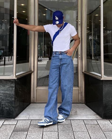 Baggy Jeans Outfits, Blue Jeans Outfit Men, Sneakers Outfit Men, Baggy Jeans Outfit, Jeans Outfit Men, Blue Jean Outfits, Spring Outfits Men, Street Style Outfits Men, Jeans Outfits