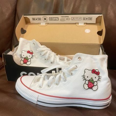 Sanario Shoes, Strawberry Converse, Hellokitty Shoes, Cute Shoes Sneakers, Converse Shoes White, Hello Kitty Converse, Print Hello Kitty, Custom Hello Kitty, Aesthetic Converse