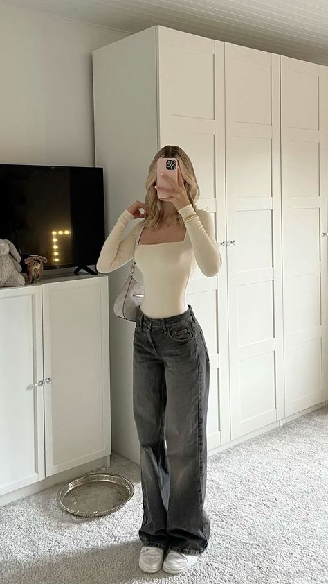 Neue Outfits, Outfit Inspo Casual, Looks Street Style, School Looks, Stockholm Fashion, Autumn Outfits, Outfits For School, Cute Everyday Outfits, Winter Fits