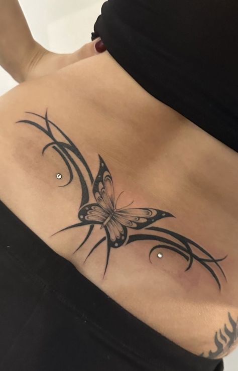 Tattoos On Lower Back For Women, Trampstamps Tattoo Lower Back, Bottom Of Back Tattoo, Butterfly Tramp Tattoo, Tramp Stamps Tattoo, Tramp Tattoos Lower Backs, Lower Back Tattoos Black Women, Bottom Back Tattoo Women, Y2k Back Tattoo