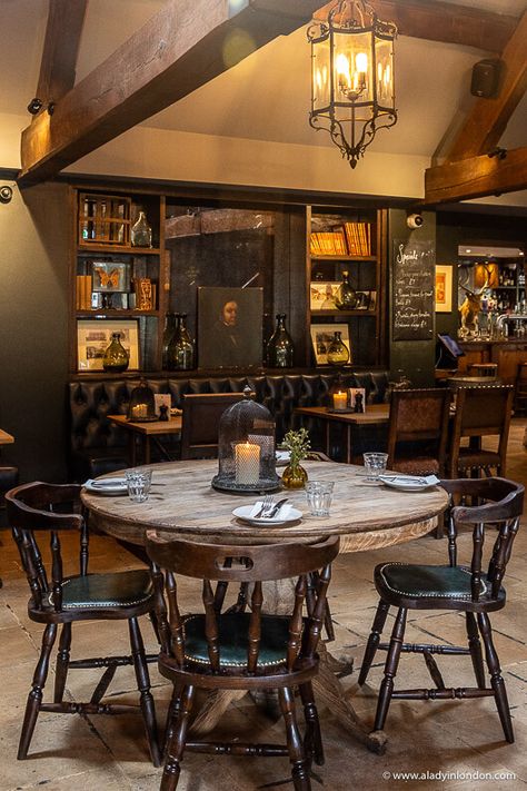 country pub in the Cotswolds English Country Pub, Pub Style Dining Room, Pub Interior Design Ideas, English Pub Aesthetic, Country Pub Interior, British Pub Interior, Cotswolds Itinerary, English Pub Interior, English Pub Decor