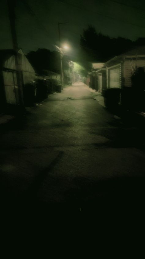 dark alley at night aesthetic Dark Grunge City Aesthetic, Outside Aesthetic Night Street, Dark Cities Aesthetic, Dark Eery Aesthetic, Dark City Asthetics Photos, Haunting Aesthetic Dark, Eerie Night Aesthetic, Grunge Street Aesthetic, Gloomy Street Aesthetic