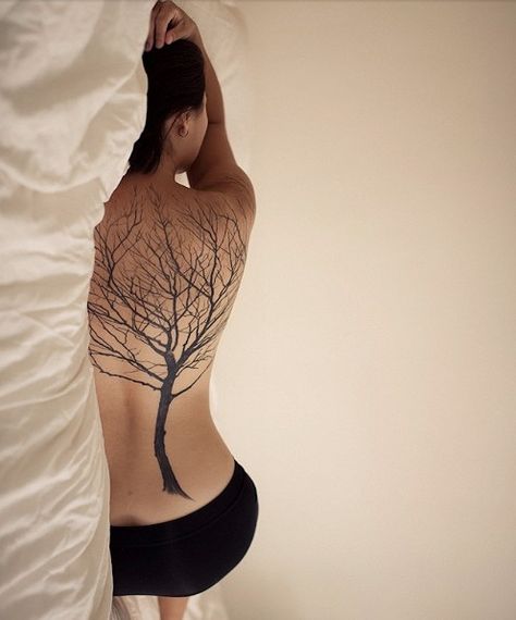 http://tattoo-ideas.us #Autumn Tree Back #Tattoo I want something like this but a blossom tree instead Middle Of Back Tattoo, Side Back Tattoos, Back Tattoo Quotes, Tree Tattoo Back, Small Back Tattoos, Tattoo Tree, Upper Back Tattoos, Flower Tattoo Back, Tree Tattoos