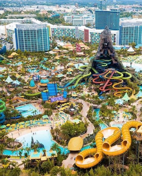 Volcano Bay Orlando, Water Park Ideas, Disney Water Parks, Water Park Rides, Water Theme Park, Florida Theme Parks, Volcano Bay, Europa Park, Visit Orlando